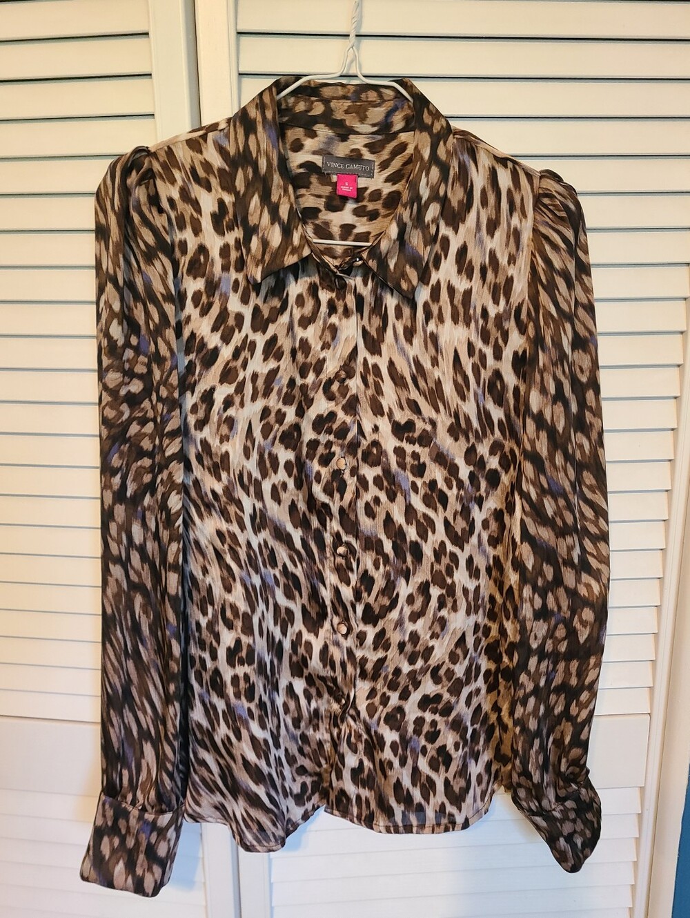 Beautiful Vince Camuto Multi-Brown Leopard Print Blouse